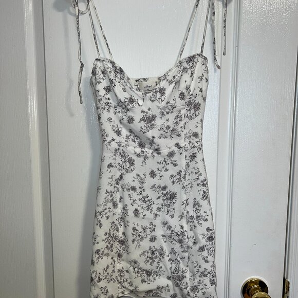 aritzia - wilfred fable dress - Picture 2 of 3